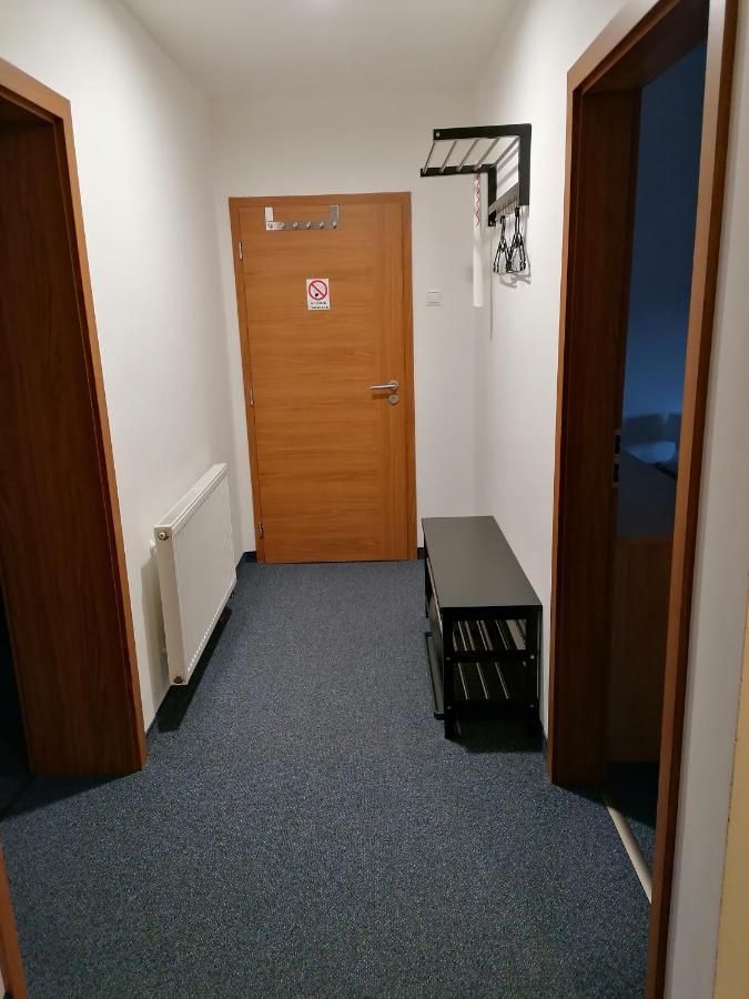 Apartmany Na Namesti Bozi Dar Bagian luar foto